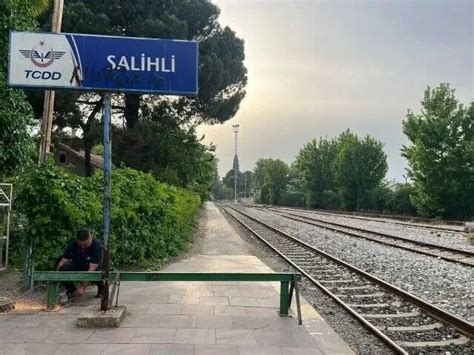 ahmetli manisa tren saatleri